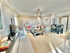 Bristol by Welcome to Cannes